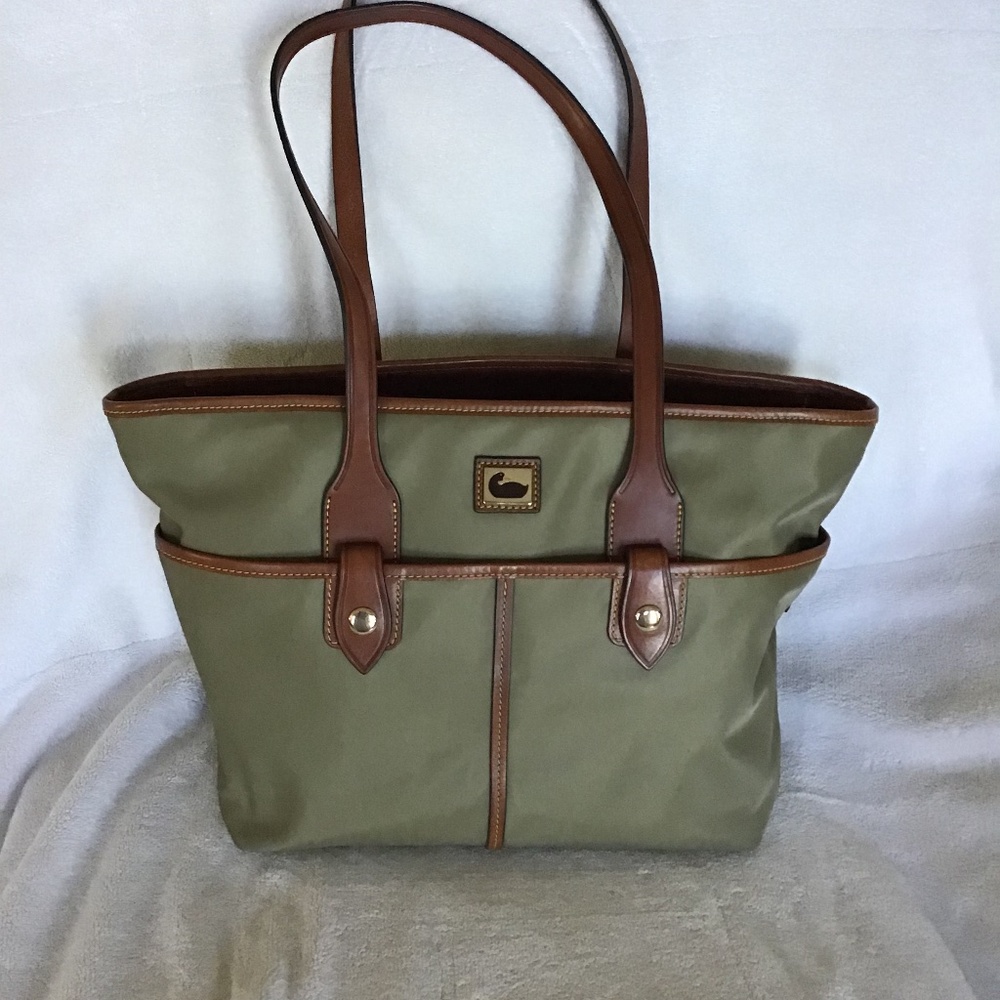 Dooney & Bourke Wayfarer nylon tote